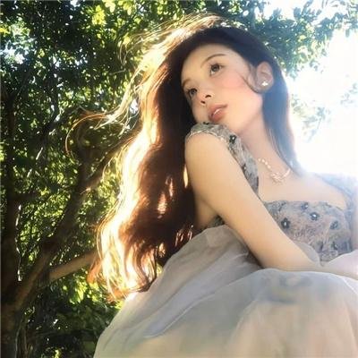 赤裸的美奈子